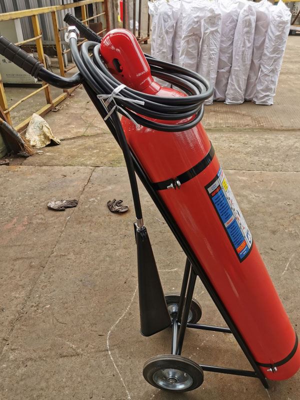 co2 fire extinguisher